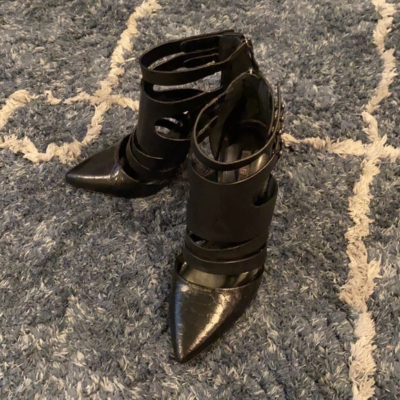 BCBG - Picture 4 of 5